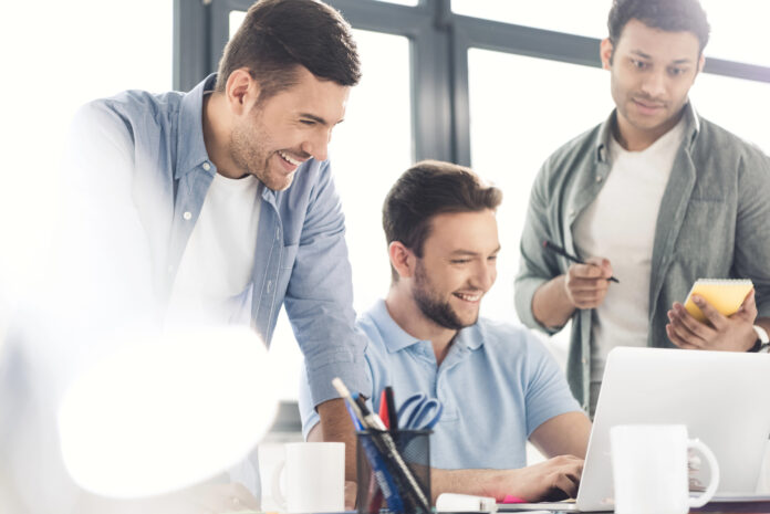 Travailler à distance ce que les entreprises peuvent apprendre de ceux qui l’ont déjà fait credit Depositphotos