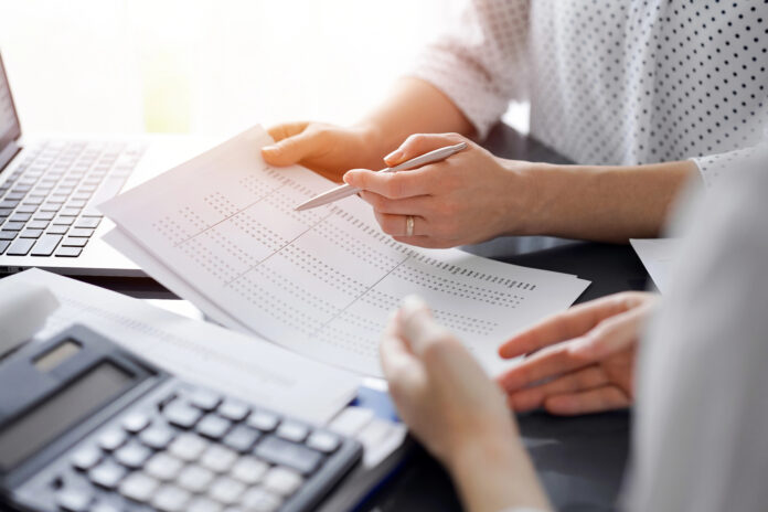 et si les notes de frais devenaient transparentes credit Depositphotos