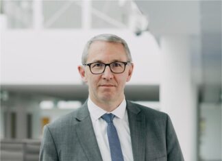 Face à l’absentéisme, les entreprises ne doivent pas rester seules Directeur des Assurances de Personnes - VERLINGUE Face à l’absentéisme, les entreprises ne doivent pas rester seules