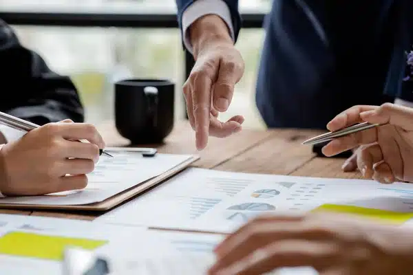 Fraude documentaire un risque invisible qui peut coûter cher Depositphotos