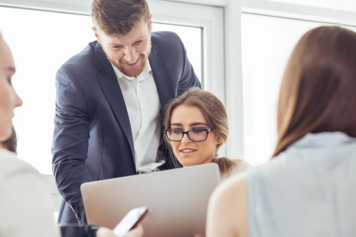 IA et langues quand la pratique reprend le dessusDepositphotos_