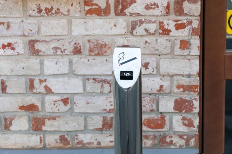 Comment choisir un cendrier adapté aux spécificités de votre commune