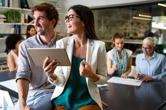 Les startups doivent s’allier aux grands groupes Depositphotos